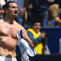 イブラヒモヴィッチ、FIFA18の「TOTW」に！能力はこうなったぞ