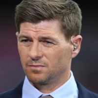 ジェラードは最高！サラーのゴールに“大はしゃぎ“する姿が完全にファンのそれ