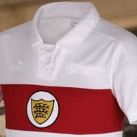 シュトゥットガルトが125周年記念ユニフォームを発表！胸元の編上げが超レトロ