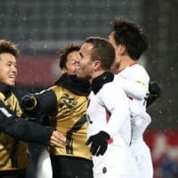 鹿島アントラーズ、10人で衝撃の逆転勝利！怒涛の2得点を見よう
