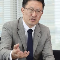 インタビューに答える中谷昇・元ＩＣＰＯサイバー部門トップ 