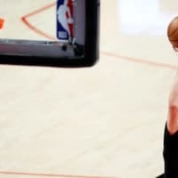 すごすぎて意味不明！ 元レアル・マドリーのNBAスター、足技からの“裏シュート”が神レベル