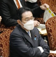 参院予算委に臨む岸田首相＝28日午前