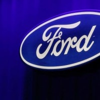 フォード・モーターのロゴ（ロイター＝共同）