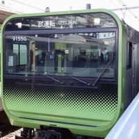 2月に回送運転で自動列車運転装置（ATO）の試験走行をした山手線E235系（JR東日本提供）