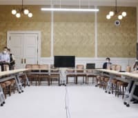 西村経産相「対応マニュアル」について立憲民主党などが国会内で開いたヒアリング＝9日午後