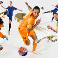 オランダ代表、カタールW杯に向けた2022新ユニフォームを発表！“オレンジの獅子”現る