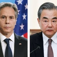 ブリンケン米国務長官、中国の王毅国務委員兼外相（いずれもロイター＝共同）