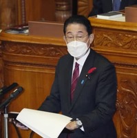 参院本会議の代表質問で答弁する岸田首相＝7日午前