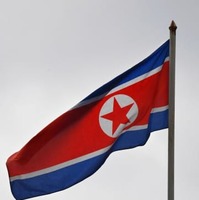 北朝鮮国旗＝2017年2月、クアラルンプールの北朝鮮大使館（共同）