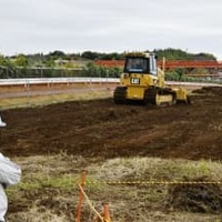 成田国際空港会社が着手した東関東自動車道の移設工事現場＝19日午前、千葉県成田市