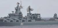 沖縄沖を通過したロシア海軍の巡洋艦＝13日（防衛省統合幕僚監部提供）