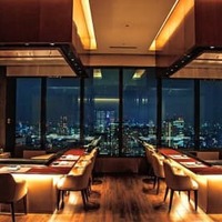 夜景が見えるホテルレストラン4選。年末の贅沢ディナーはここへ！