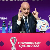 イジメ被害告白のFIFA会長、W杯開催のカタールを猛烈擁護…「謝罪せよ」