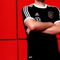 ドイツ代表、FIFAのカタール支持でスポンサー撤退…FIFAを提訴か