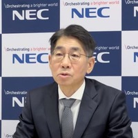インタビューに応じるNECの森田隆之社長