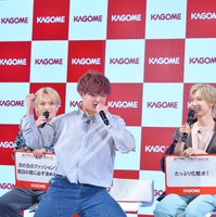 （左から）松倉海斗、豪快ギャグを披露する吉澤閑也、七五三掛龍也 （C）モデルプレス