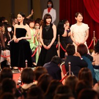 岸井ゆきの、のん、広瀬すず、吉岡里帆／写真提供：東京写真記者協会