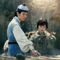 萩原利久、橋本環奈（C）原泰久／集英社（C）2023映画「キングダム」製作委員会