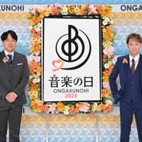 （左から）安住紳一郎アナウンサー、中居正広（C）TBS