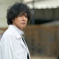 生田斗真「警部補ダイマジン」第2話より（C）テレビ朝日