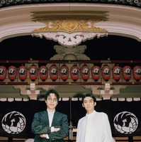 成田悠輔氏、市川染五郎（画像提供：講談社）