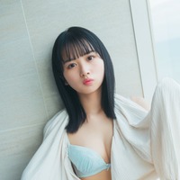 上村ひなの／撮影：藤原宏