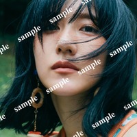 土生瑞穂／タワーレコード特典ポストカード／撮影：三瓶康友