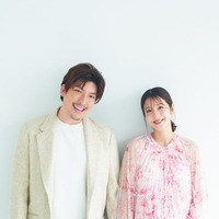 りんたろー。＆本郷杏奈／撮影：藤原宏（Pygmy Company）
