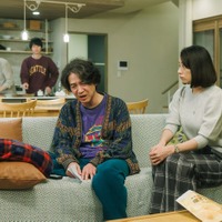 小林薫、作間龍斗、吉岡秀隆、小池栄子「コタツがない家」第9話より（C）日本テレビ