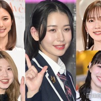 （中央）笠原桃奈（上段左から）真野恵里菜、鈴木愛理（下段左から）竹内朱莉、上國料萌衣（C）モデルプレス