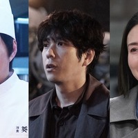 （左から）大沢たかお、二宮和也、中谷美紀（C）フジテレビ