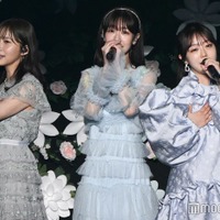 指原莉乃、柏木由紀、峯岸みなみ（C）モデルプレス