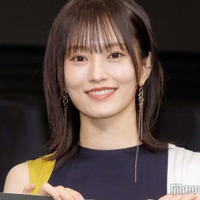 会見に登場した山本彩（C）モデルプレス