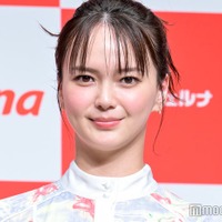 多部未華子、色白肌際立つ爽やかワンピース姿披露