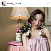 板野友美、色白デコルテが眩しいピンクドレスSHOTをファン称賛「可愛すぎる」「お人形さん」