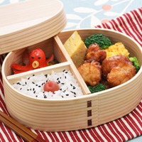 「おかず減らすのかな」量が多く”蓋が閉まらないお弁当”。次の瞬間、母の”まさかの攻略法”に「笑い止まらない」「愛情は無限」