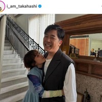 高橋愛、夫・あべこうじへの愛がダダ漏れ！抱きつきSHOTに「ラブラブすてき」「可愛いーー」の声