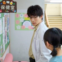 松下洸平「放課後カルテ」第2話（C）日本テレビ