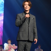 帝劇0番に立つ亀梨和也（C）モデルプレス