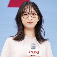 AKB48小栗有以、“オリオンTシャツ”を着こなした沖縄満喫SHOTに反響「めちゃ可愛い」「おしゃれ」