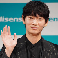 綾野剛「毎回驚かされますね」映画で共演の注目俳優を絶賛「各部署に対するリスペクトを…」