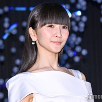 Perfumeかしゆか、美ボディ際立つウェットスーツ姿で泳ぐ「まるで人魚姫」「素潜りでここまで行けるのすごい」と反響