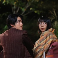 鈴鹿央士、松本穂香「嘘解きレトリック」第6話（C）フジテレビ