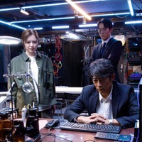 白石麻衣、反町隆史、杉野遥亮「オクラ〜迷宮入り事件捜査〜」第8話（C）フジテレビ