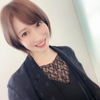 名塚佳織Instagramより