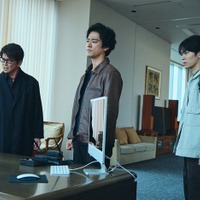 哀川翔、桐谷健太、影山拓也「Qrosの女」最終話（C）「Qrosの女」製作委員会