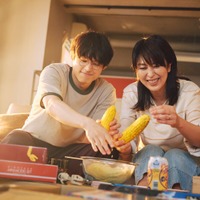 松村北斗、松たか子（C）2025「1ST KISS」製作委員会