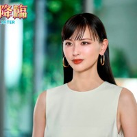 鈴木えみ（C）映画「女神降臨」製作委員会