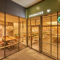 スターバックス ティバーナ ストア 銀座マロニエ通り／提供画像